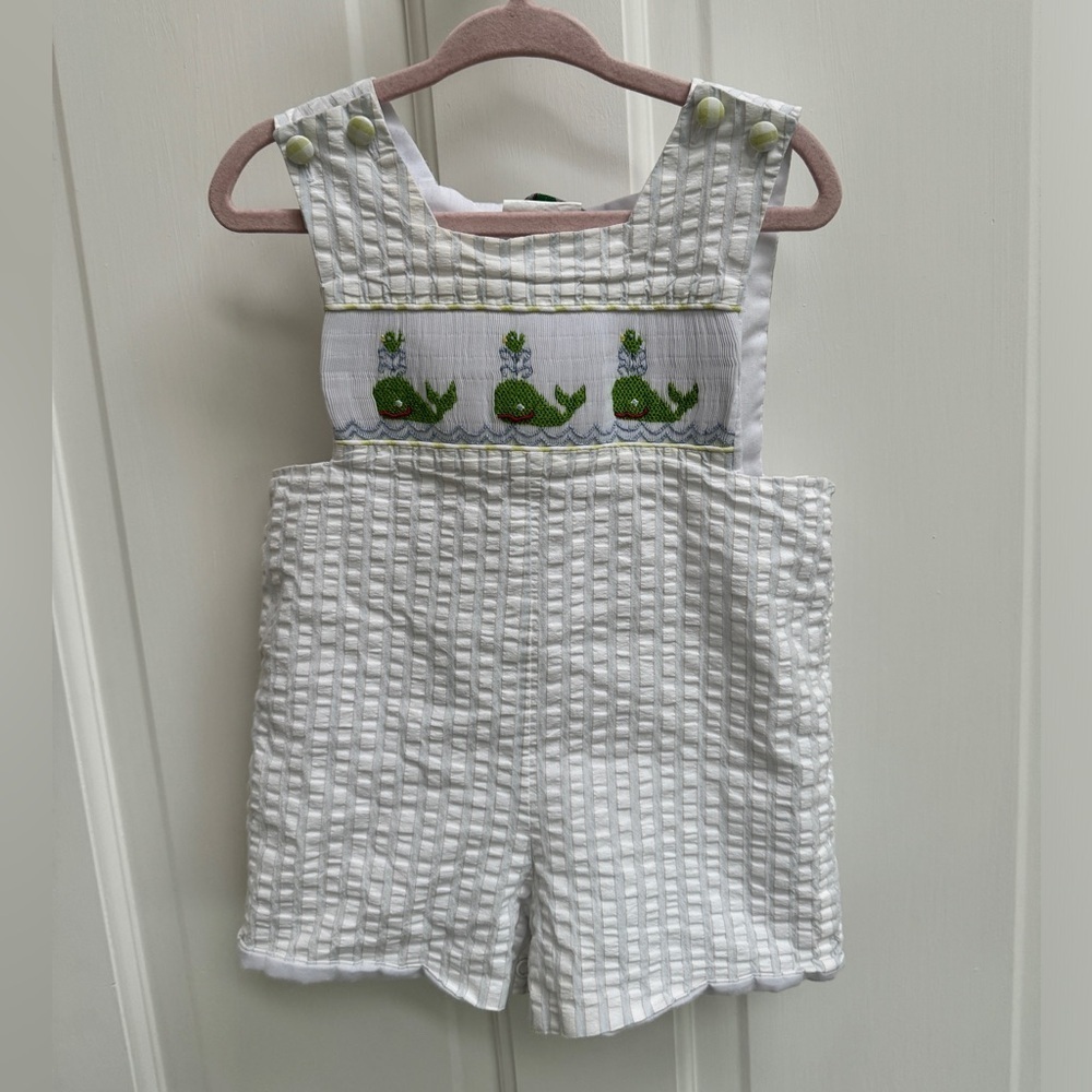 Shrimp & Grits Kids 12M Unisex White/Blue Vintage Whale Romper
